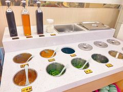 自助调料区-老何家后安粉·糟粕醋海鲜火锅(三亚湾椰梦长廊店)