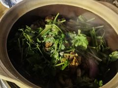 -广味炭炉鸡煲(宝业路分店)