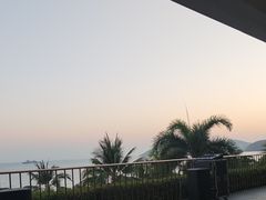 -日落吧·海景咖啡厅·餐酒吧·鸡尾酒·下午茶·乐队表演·浪漫夕阳·三亚文华东方酒店