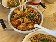 -丽丽三鲜螺蛳粉(田林路店)