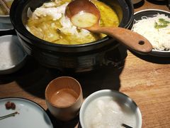 -九锅一堂酸菜鱼(万达广场店)