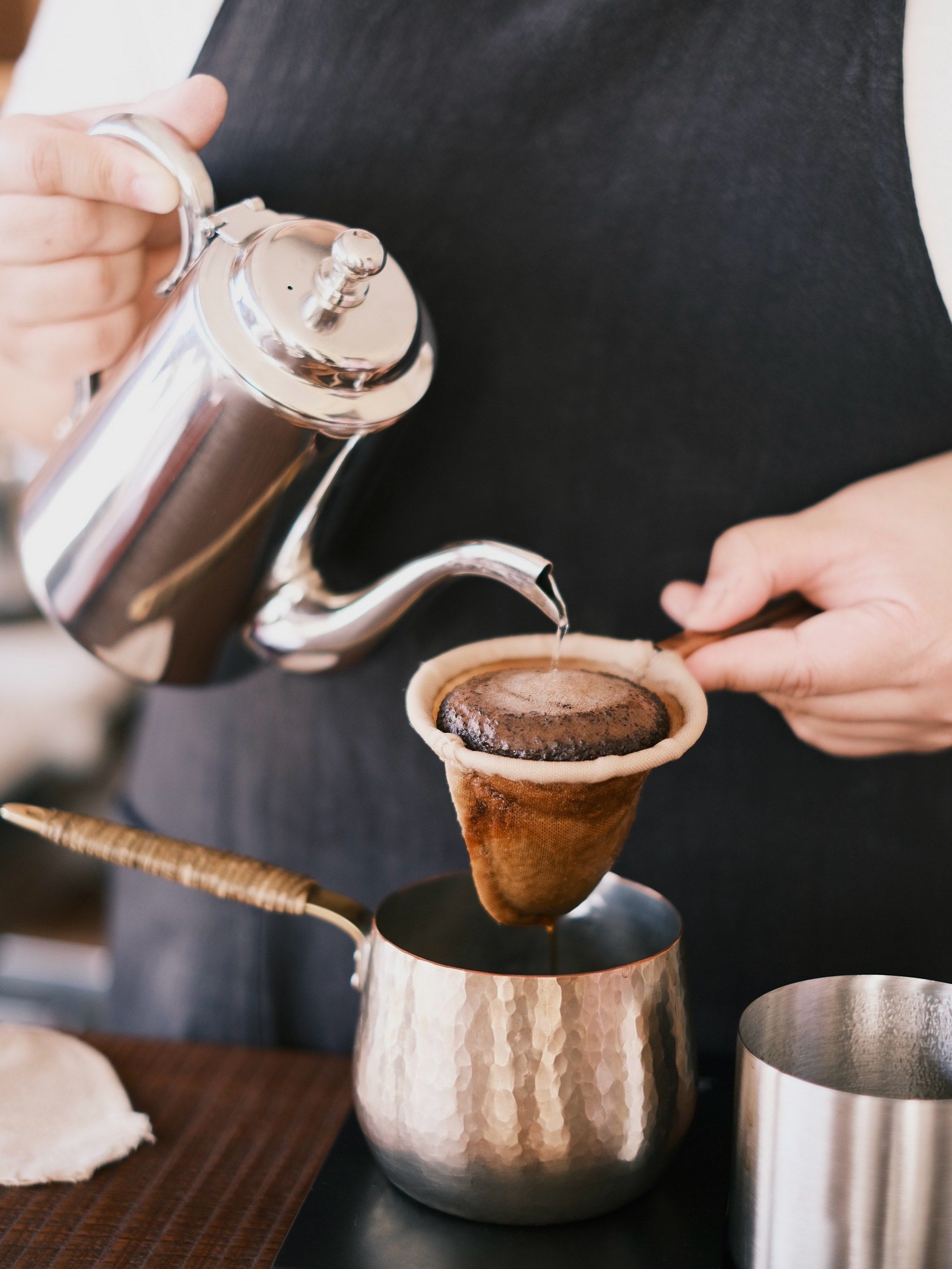 每周只营业3天的咖啡店,这手冲我能看一下午