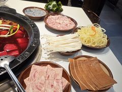 -卤校长老火锅(杨家坪直营店)