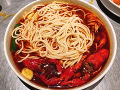 -龙巢盱眙龙虾·牛蛙·烧烤宵夜(八卦岭店)