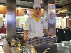-利昂法式铁板主题餐厅(新奥购物中心店)