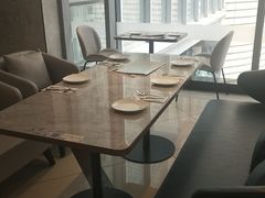 靠窗位-必胜客(吾悦国际广场店)