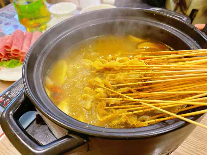 馋喵·瓦罐涮牛肚(曲江公馆和园店)-"妥妥的鸡汤米线.