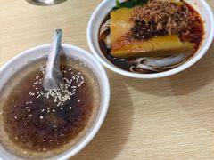 -洪记凉米线(新兴路店)