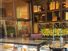 面包甜点陈列柜-福楼法餐厅FLO