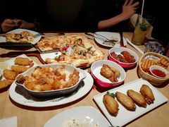 -必胜客(WOW中心城店)