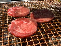 黑牛牛舌-明洞阿姨·韩式酱蟹烤肉·创意料理(三元桥店)