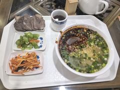 吾穆勒蓬灰牛肉-吾穆勒蓬灰牛肉面·清真(北滨河中路店)