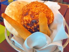 餐前面包-香格里拉鱼跃地中海西餐厅·牛排披萨