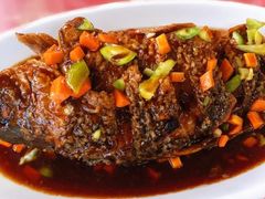 -明月食府(二区干二路店)