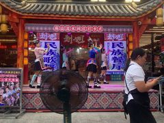 -刘姐啤酒鱼民族演艺餐厅(西街总店)