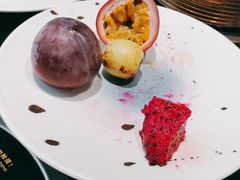 -淡尾·海鲜自助概念餐厅(虹桥南丰城店)