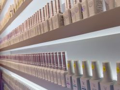 -爱空间美睫健康美甲