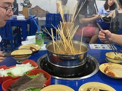 -马路边边·成都串串(翠柏路店)