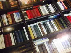 -钟书阁(松江泰晤士小镇店)