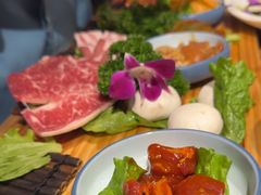 -明洞阿姨·韩式酱蟹烤肉·创意料理(三元桥店)