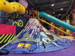 -欧酷世界动力星球(王府井奥莱UP TOWN店)