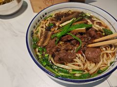 -镇南锅盖面馆(解放路店)