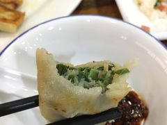 锅贴-三羊居食府(文艺路店)