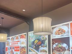 -阿瓦山寨·湘菜现炒·剁椒鱼头王(咸阳总店)