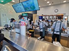 -王府井百货(中州中路店)