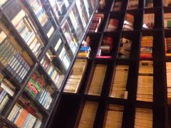 钟书阁-钟书阁(松江泰晤士小镇店)