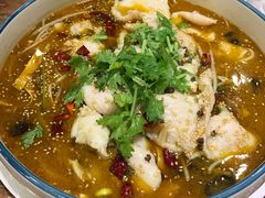 激情椒麻鱼-清真·玛丽亚新疆菜主题餐厅(浙江中路店)