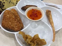 小吃拼盘-喜莲咖啡
