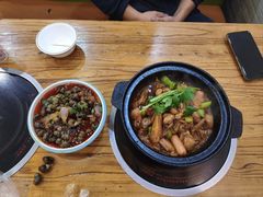 -鱼众不同·鸡公煲·烤全鱼(国顺路店)