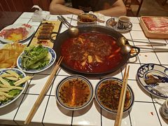 -旧街市鲜货老火锅(大光路店)