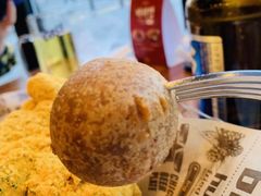 -BHC炸鸡(明洞总店)