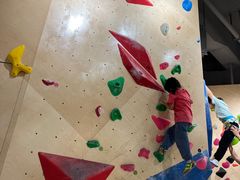-ROCKPLUS攀岩馆(环宇城店)