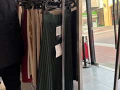 -Max Mara(王府井奥莱·香江小镇店)