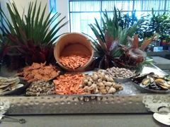 -海口绿发希尔顿酒店-田园汇自助餐·三文鱼·海鲜