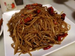 酸辣土豆丝-嘉丰湘菜馆(芳群园店)