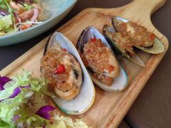 -悦享绿山墙西餐厅