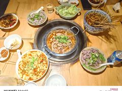 -大众跷脚牛肉馆·非遗传承单位(峨眉山店)