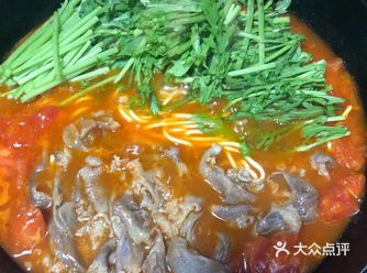 我太喜欢番茄味道了，放了一袋番茄底料外加一个番茄