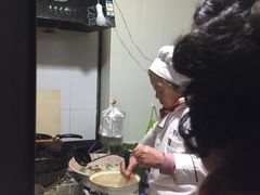 -阿婆油墩子(五里桥路188弄小区店)
