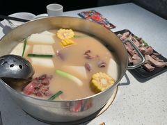 -肥仔文澳门猪骨煲(南京西路店)