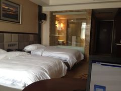 iphone_upload_pic-陕西华浮宫酒店(未央湖公园店)