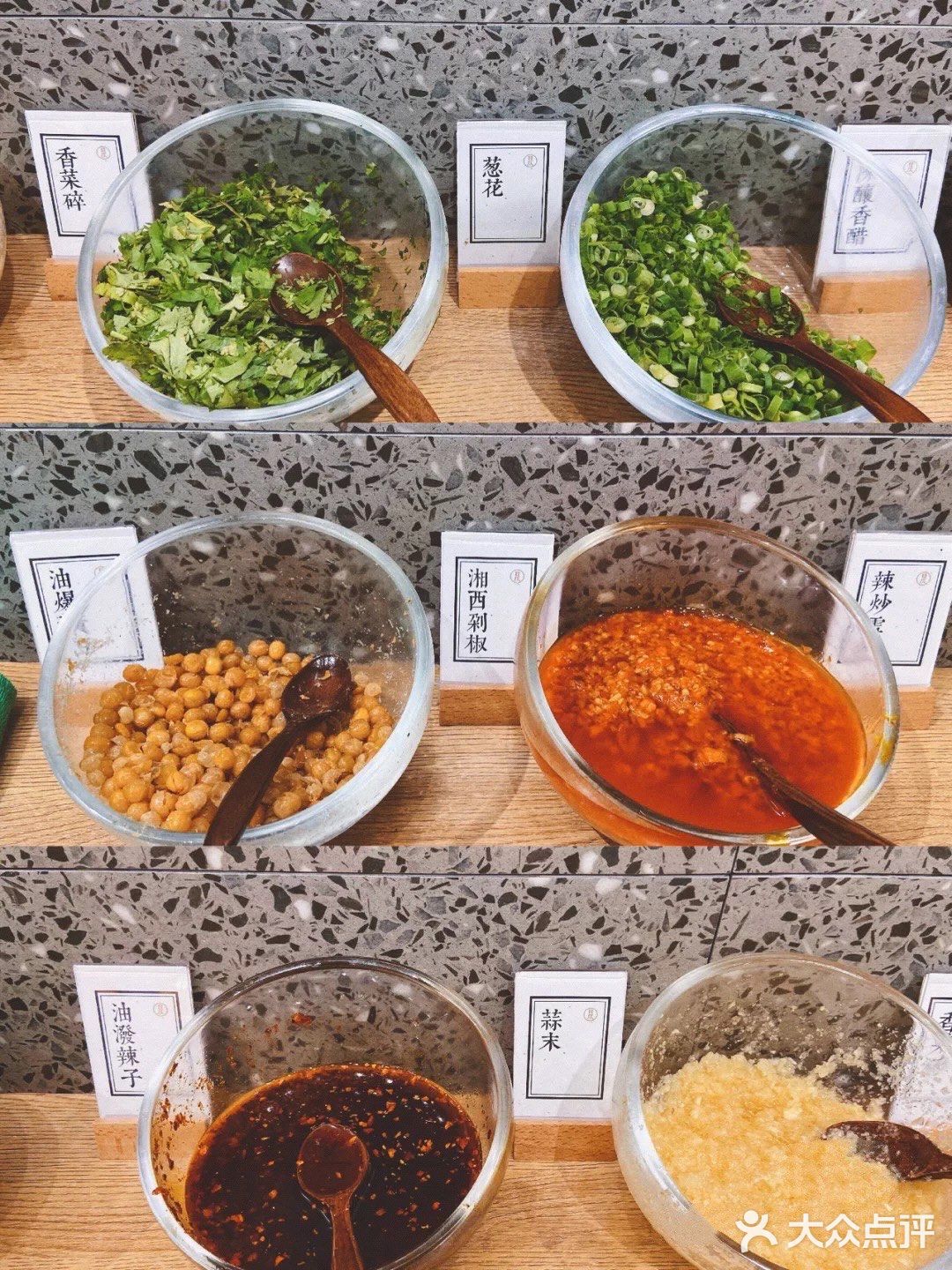 又一次中了霸王餐  一起来嗦粉吧 超出预期的一家网红