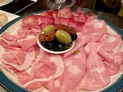 精选意大利火腿拼盘配油醋腌蔬菜-Fiume福弥意大利餐厅