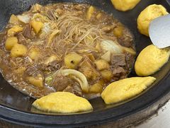 -粘豆包柴火铁锅炖