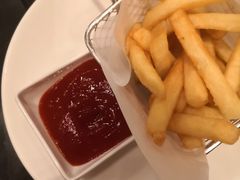 -WOLFGANG PUCK KITCHEN & BAR(迪士尼小镇店)