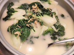 上汤奶白菜-海派悦庭·海胆烧麦·新融合菜(凯德广场店)